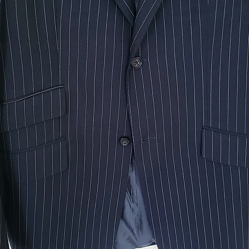 Men's Banana Republic suit Jacket. - Picture 4 of 7
